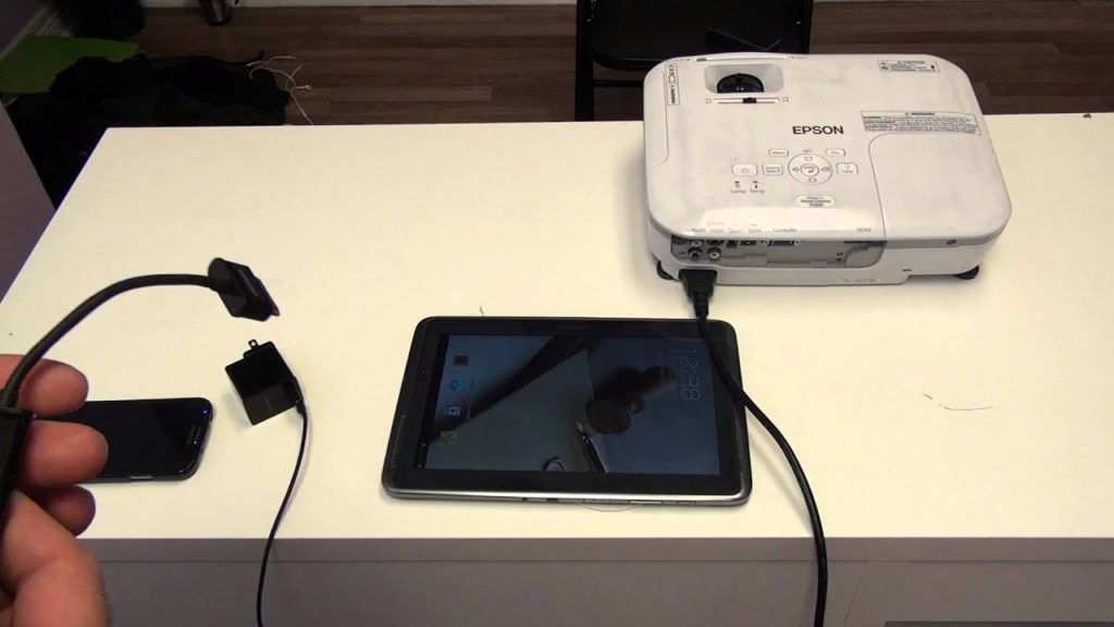 How to Connect Tablet to a Projector Wirelessly