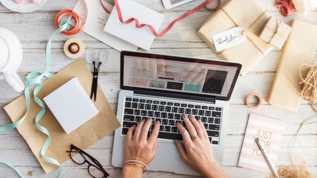 How to make Money Online with Sponsorship, Product Sales and others